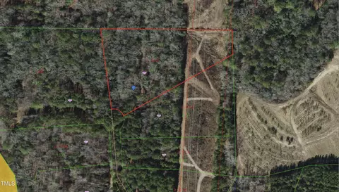 506 Harbor Cove Dr, Angier, NC 27501