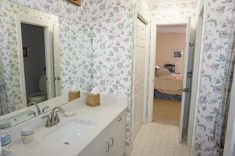 Bath - 222 E Wind Ln, Cary, NC 27518 photo 6 of 7
