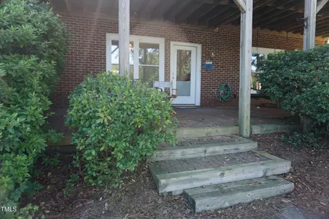 Exterior - 222 E Wind Ln, Cary, NC 27518 photo 13 of 14