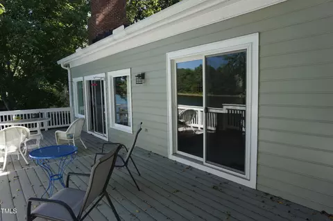 Exterior - 222 E Wind Ln, Cary, NC 27518 photo 8 of 14