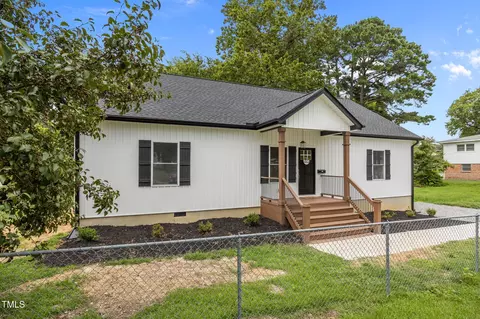 118 W E St, Erwin, NC 28339