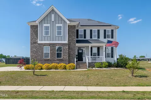 147 E Wellesley Dr, Clayton, NC 27520