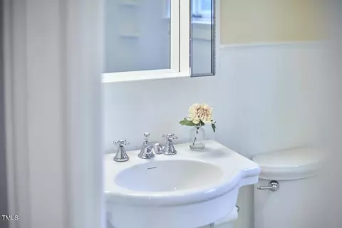 Bath - 1410 Dollar Ave, Durham, NC 27701 photo 6 of 6