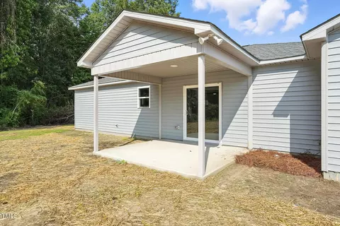 Exterior - 8670 Green Path Rd, Dunn, NC 28334 photo 3 of 8
