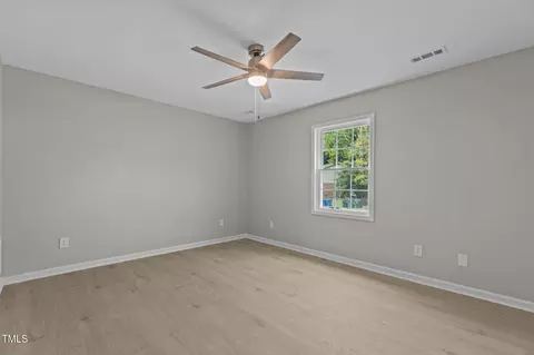 1433 Cherrycrest Dr, Durham, NC 27704 photo 12