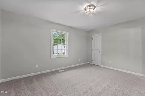 1433 Cherrycrest Dr, Durham, NC 27704 photo 19
