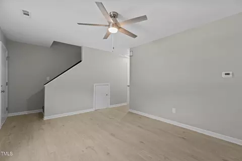 1433 Cherrycrest Dr, Durham, NC 27704 photo 10