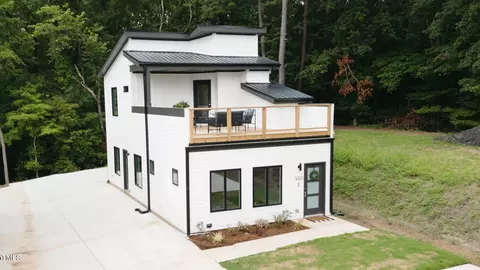 3323 Fayetteville St #E, Durham, NC 27707