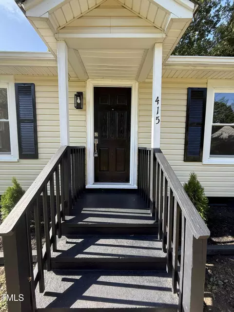 415 Green St, Burlington, NC 27217