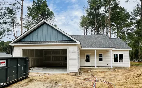 1774 Walnut Run Dr, Deep Run, NC 28525