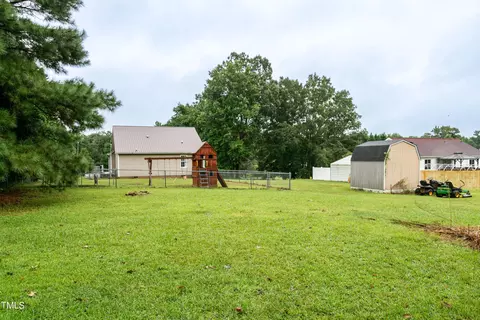 Exterior - 191 Lansing Dr, Benson, NC 27504 photo 13 of 17