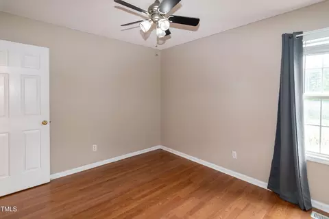 Bedroom - 191 Lansing Dr, Benson, NC 27504 photo 4 of 10