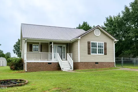 Exterior - 191 Lansing Dr, Benson, NC 27504 photo 4 of 17