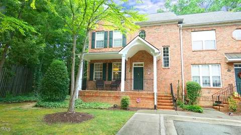 42 Scottish Ln, Durham, NC 27707