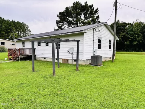 106 Thomas Ln, Warrenton, NC 27589