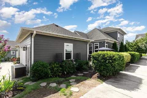 425 Old Dairy Dr, Wake Forest, NC 27587