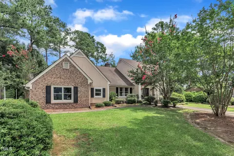 214 W Stevens St, Smithfield, NC 27577