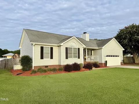 102 Elliot Pl, Pikeville, NC 27863