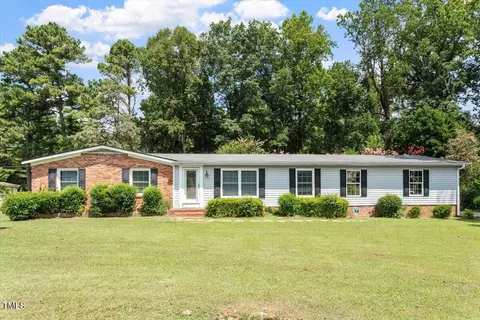 65 Pine View Rd, Henderson, NC 27537