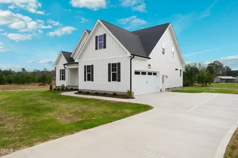 30 Bella Ln, Zebulon, NC 27597
