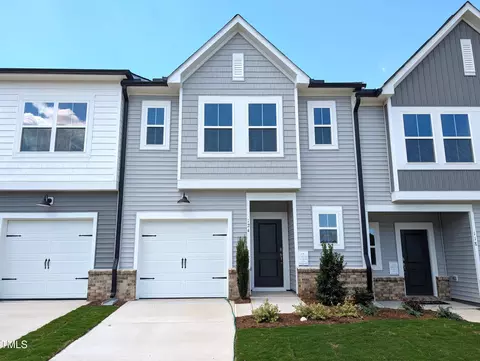 124 Barley Field Dr, Clayton, NC 27520