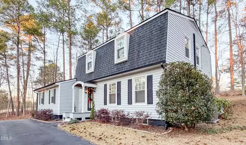 3070 Cameron Dr, Henderson, NC 27536