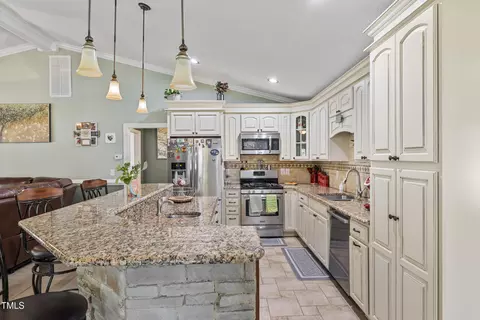 175 Galilee Rd, Smithfield, NC 27577 photo 15