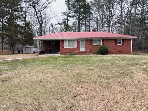 16 Marsh Mciver Rd, Bear Creek, NC 27207