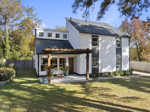 1409 Lions Way, Raleigh, NC 27604