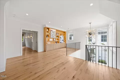 Entry Way - 2120 Kipawa St, Raleigh, NC 27607 photo 4 of 7