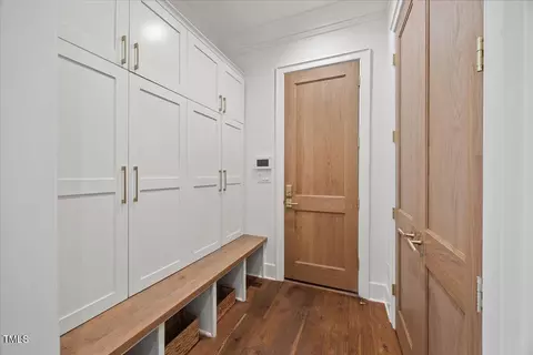 Entry Way - 2120 Kipawa St, Raleigh, NC 27607 photo 3 of 7