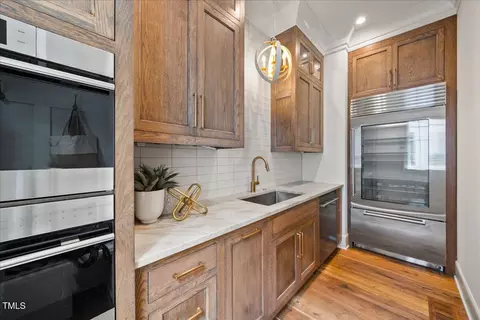 Kitchen - 2120 Kipawa St, Raleigh, NC 27607 photo 7 of 7