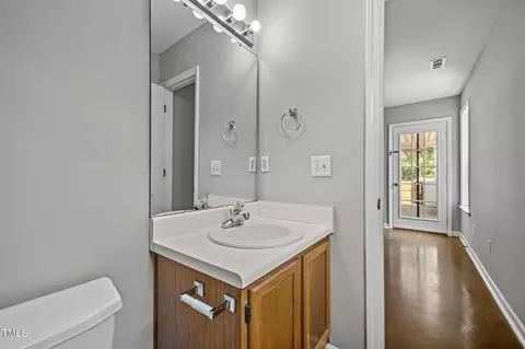 Bath - 262 Highgate Cir, Wake Forest, NC 27587 photo 1 of 1