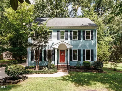 826 Oakwater Dr, Garner, NC 27529