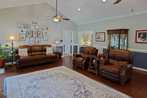 Living - 230 Wendy Pl, Benson, NC 27504 photo 2 of 3