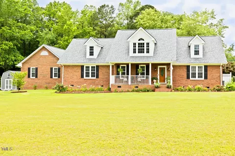 230 Wendy Pl, Benson, NC 27504