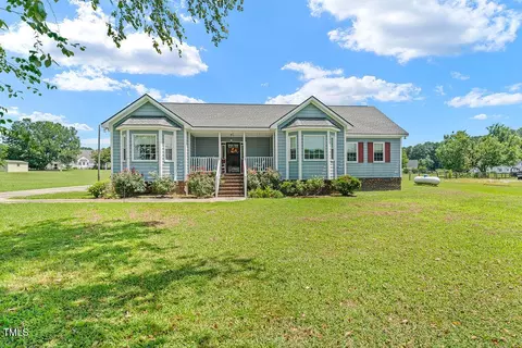 1241 Red Oak Rd, Nashville, NC 27856