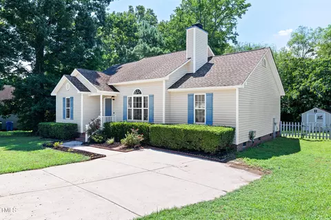 1024 S Philwood Ct, Fuquay Varina, NC 27526