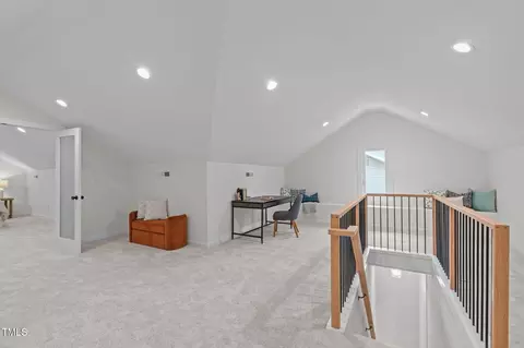 Entry Way - 318 E Trinity Ave, Durham, NC 27701 photo 5 of 7