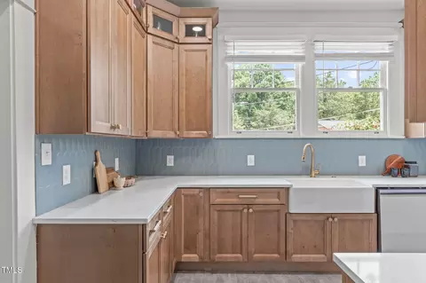 Kitchen - 318 E Trinity Ave, Durham, NC 27701 photo 3 of 5