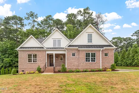 3022 Carrington Ln, Sanford, NC 27330