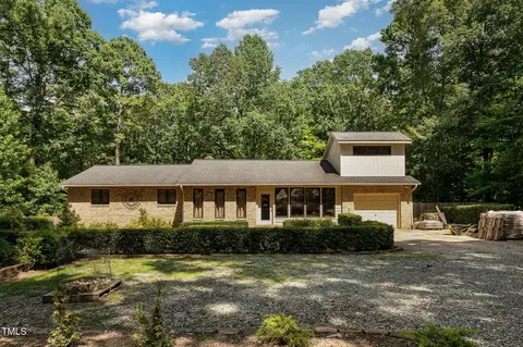 1150 Rollins Mill Rd, Holly Springs, NC 27540