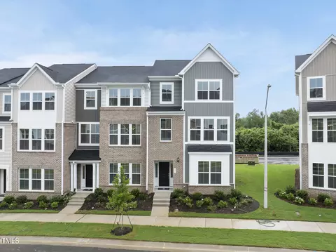 331 Chesapeake Commons St #106, Garner, NC 27529