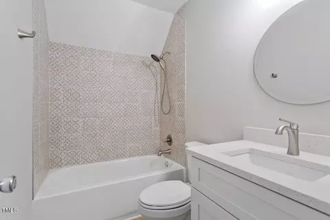 Bath - 819 Durkyn Pl, Wake Forest, NC 27587 photo 4 of 4