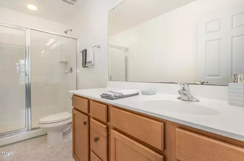 Bath - 459 Panorama View Loop, Cary, NC 27519 photo 4 of 6