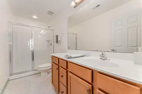 Bath - 459 Panorama View Loop, Cary, NC 27519 photo 6 of 6