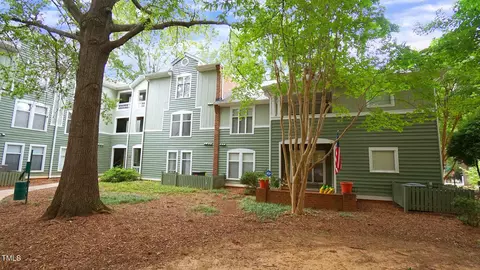 1201 Westview Ln #205, Raleigh, NC 27605