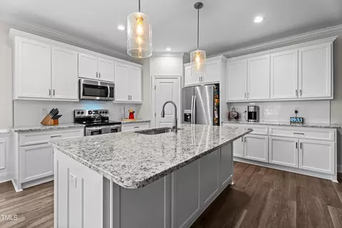 32 Boulder River Trl, Benson, NC 27504 photo 14