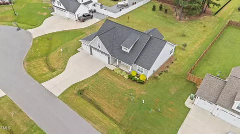 32 Boulder River Trl, Benson, NC 27504 photo 5