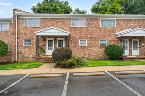 506 N Greensboro St #11, Carrboro, NC 27510